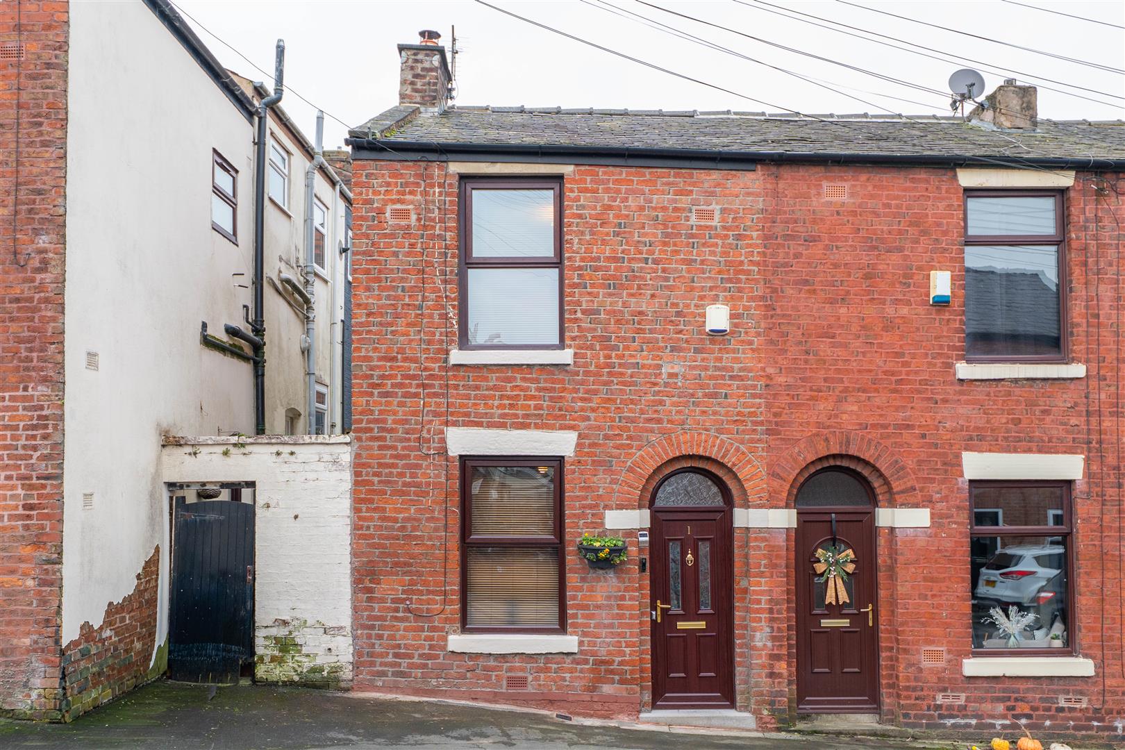 2 bed property in Brook Street, Preston